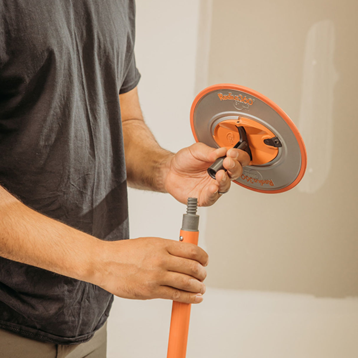 Radius 360 Round Pole Sander - Free Pack Of Sanding Discs