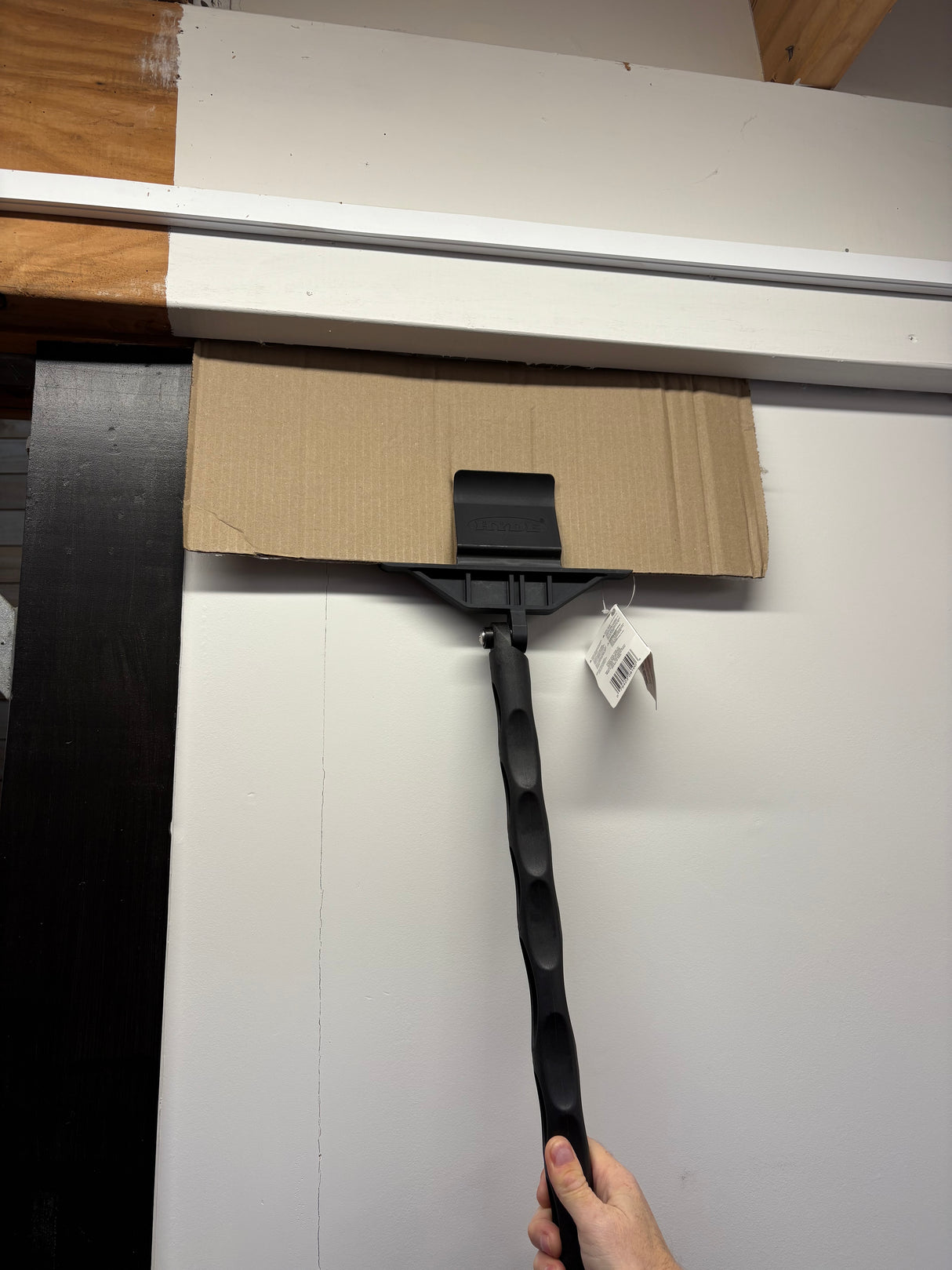 Hyde Spray Shield Cardboard Clip And Handle - New Design