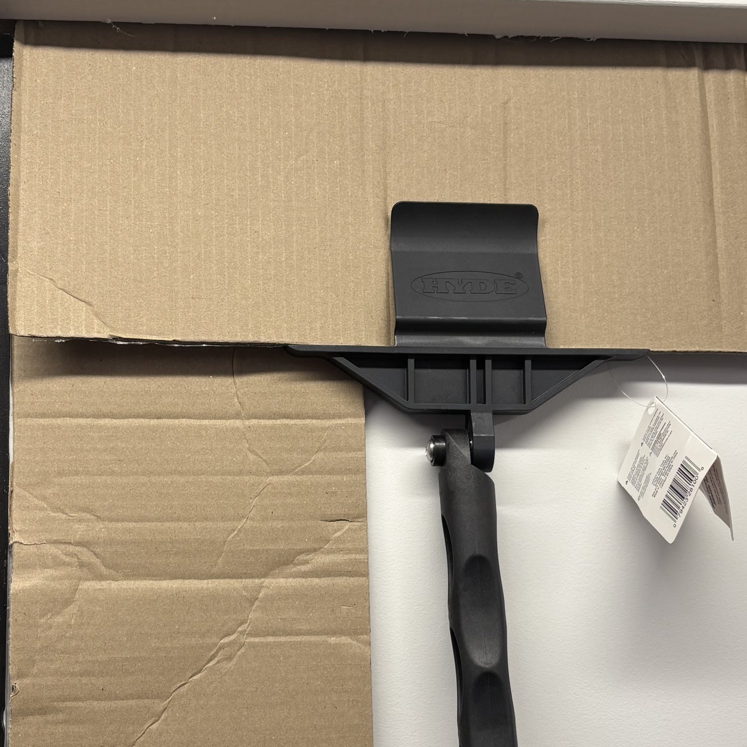 Hyde Spray Shield Cardboard Clip And Handle - New Design