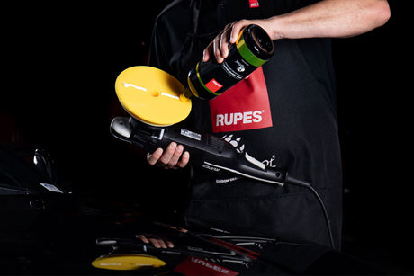 RUPES D-A Fine polishing compound in use