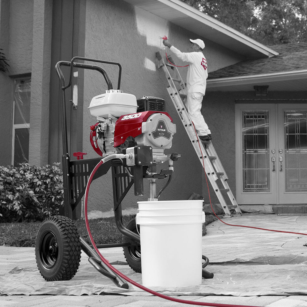 Petrol airless store paint sprayer